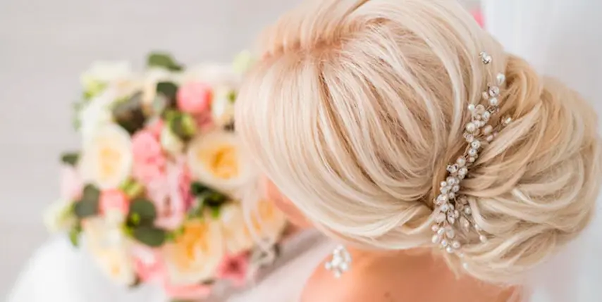 Moño de ballet alto para novias Moño de ballet alto para novias