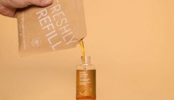 Freshly Cosmetics presenta Freshly Refill, su revolucionario sistema de rellenado con un envase de cartón 100% reciclable