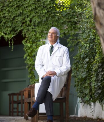 «Pensar en verde» es clave en la longevidad, según el doctor Manuel de la Peña