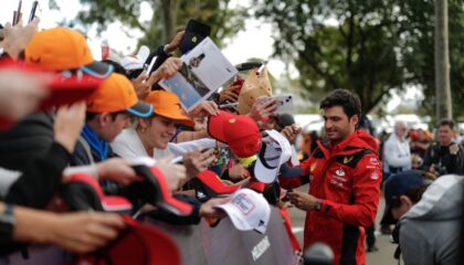Carlos Sainz se recupera y vence en el GP de Australia gracias a la tecnología INDIBA