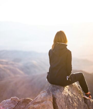 Quirónprevención advierte sobre los efectos de la primavera en el estado emocional