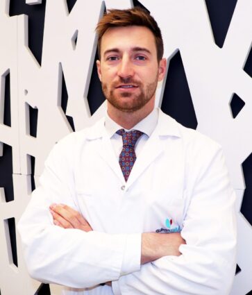 Asier Cuéllar, traumatólogo de Policlínica Gipuzkoa: «Las cirugías de ligamento cruzado anterior tienen una gran tasa de éxito»