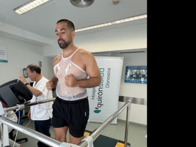 Los jugadores del Bidasoa Irún realizan los reconocimientos médicos en el Hospital de Día Quirónsalud Donostia