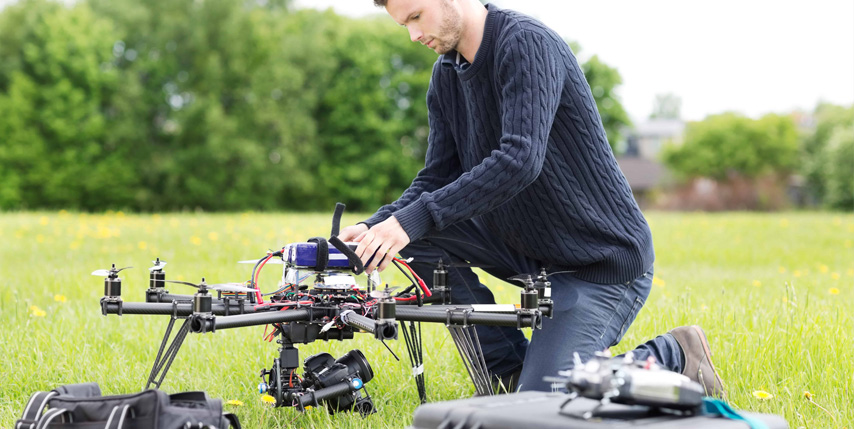 Cursos especializados con drones: desde fotografía aérea hasta inspección industrial