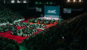 Herbalife reúne a sus distribuidores en Madrid reforzando su compromiso con la nutrición, el bienestar y la responsabilidad social