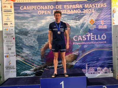 El nadador Isaac López llega al TOP 5 europeo de los 400m libres de natación en la categoría máster 40-44