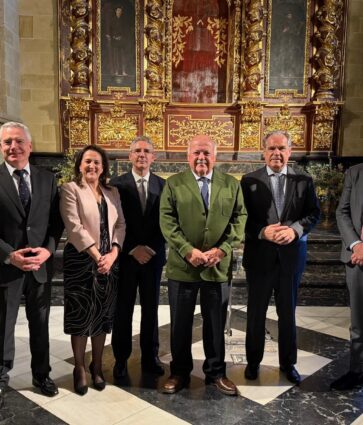 El Dr. Manuel de la Peña triunfa en Córdoba desvelando los secretos para vivir sanos 120 años