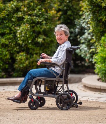 La era del magnesio continúa con la nueva silla Martinika Magnesium, ultraligera y ultracompacta