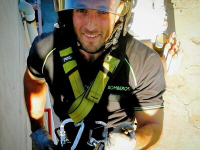 Adiós al código de colores: el bombero psicólogo que enseña a subrayar cómo piensa el cerebro