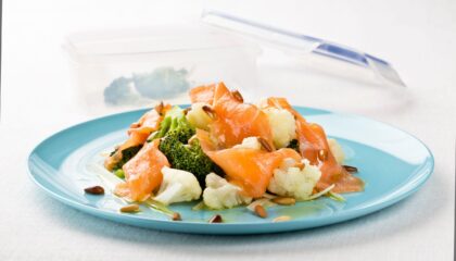 Sabor nórdico para días calurosos: el salmón de Noruega refresca el verano
