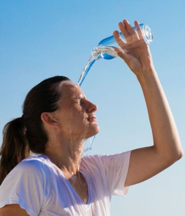 «Los diuréticos y la insuficiencia cardíaca incrementan el riesgo de deshidratación en verano», advierte el Dr. Gonzalo Navarrete, cardiólogo de Policlínica Gipuzkoa