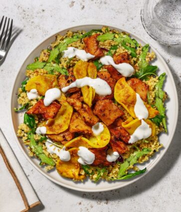 La fruta se cuela en el plato principal: así la integra HelloFresh en su recetario de verano