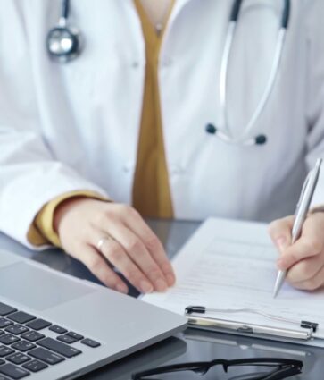 ASHO consolida su liderazgo en codificación sanitaria en España con la adjudicación de concursos por medio millón de euros