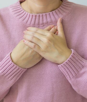 Dr. José Miguel Izquierdo, jefe del servicio de Cirugía Torácica de Policlínica Gipuzkoa: «El pecho hundido o pectus excavatum tiene hoy un tratamiento estético y quirúrgico para una deformidad torácica que afecta a muchos jóvenes»