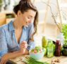 Alimentación consciente contra el calor inconsciente: desmontando bulos para un verano saludable