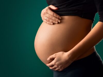 Dr. Santiago Novoa, ginecólogo de Policlínica Gipuzkoa: «Un buen control de la glucosa reduce las posibilidades de que madre y bebé sufran complicaciones»