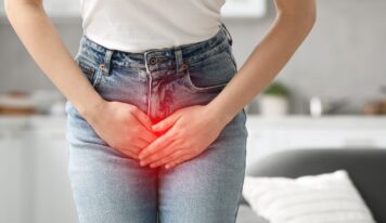 Dr. Pablo Melendo, urólogo de Policlínica Gipuzkoa: «El uso de bañadores mojados y la deshidratación propician el aumento de cistitis en verano»