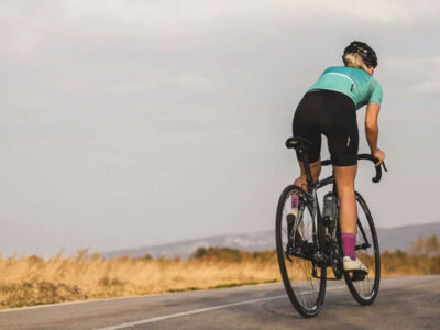 Cómo un calcetín técnico minimiza la fatiga muscular y articular en la tirada larga