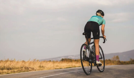 Cómo un calcetín técnico minimiza la fatiga muscular y articular en la tirada larga