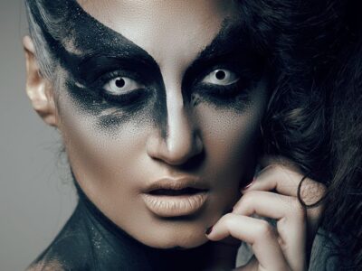 Lentes de fantasía en Halloween: los ópticos de Cione recuerdan que la salud visual no es un disfraz