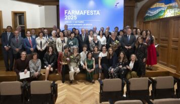 Homenaje a farmacéuticos y farmacéuticas guipuzcoanos: «La farmacia que hoy conocemos y defendemos es fruto de vuestro legado»