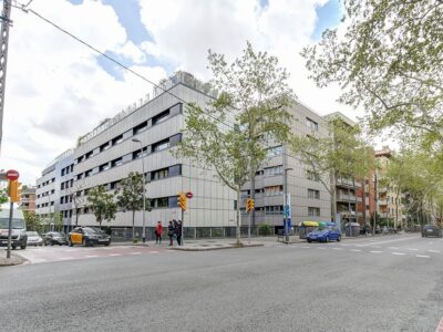 NN Working presenta un gran espacio sanitario disponible para alquiler en la zona alta de Barcelona
