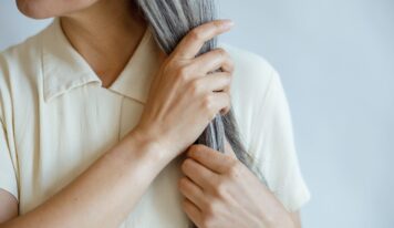 La falta de ciertos nutrientes, posible responsable silenciosa de la caída capilar femenina a partir de los 50