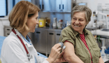 Dr. Alfredo Yoldi, endocrinólogo de Policlínica Gipuzkoa: «Estamos consiguiendo reducir la tasa de complicaciones y mejorar la calidad de vida de los pacientes diabéticos»