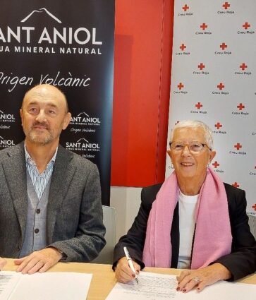 La Cruz Roja y Aigua de Sant Aniol formalizan una alianza para promover la inclusión y la accesibilidad en La Garrotxa