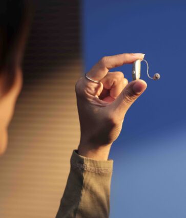 Comenzar el año con buena audición: consejos de Beltone para proteger el oído y la salud cerebral