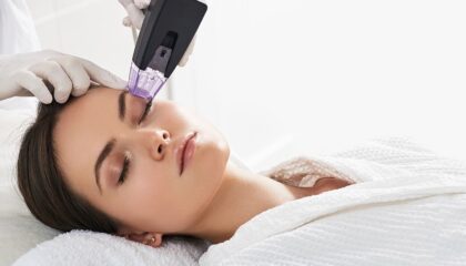 Dra. Ana Melero, jefa de la Unidad de Medicina Estética y Láser de Policlínica Gipuzkoa: «La radiofrecuencia se ha vuelto muy popular porque ofrece resultados visibles sin necesidad de cirugía ni tiempo de baja»