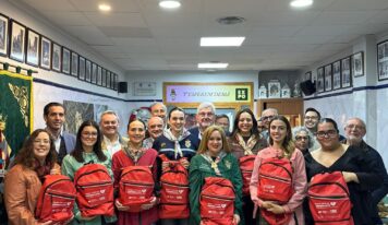 Valencia refuerza la cardioprotección de sus Fallas con la entrega de desfibriladores a las comisiones de Especial