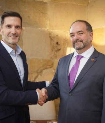 Los hospitales de Quirónsalud en el País Vasco y la Universidad EUNEIZ firman un convenio marco para impulsar la formación práctica, la docencia y la investigación en Ciencias de la Salud