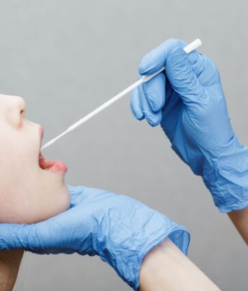 Dr. Carlos Saga, otorrinolaringólogo de Policlínica Gipuzkoa: «La mínima invasión debe ser la norma en el tratamiento de las enfermedades de las glándulas salivales»