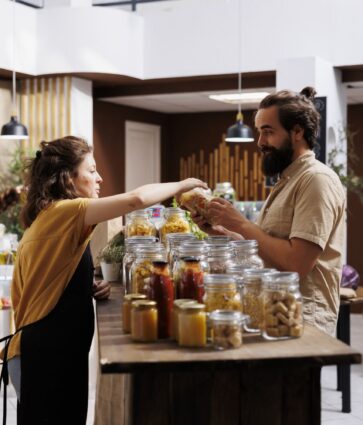 BioPalacín Planet refuerza su compromiso con el comercio local con su tienda de productos km 0